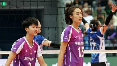 阔的肩膀和 阔的肩膀和